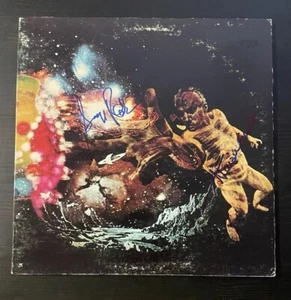 Santana III LP signed by Gregg Rolie And Michael Carabello Vinyl Autographed - Picture 1 of 3