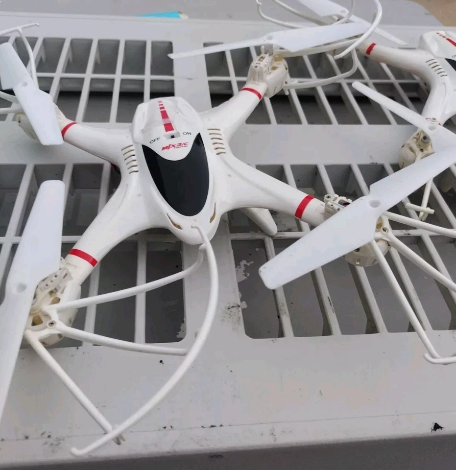 Pair of mjx r/c quadcopter untested as is - Image 1 of 4