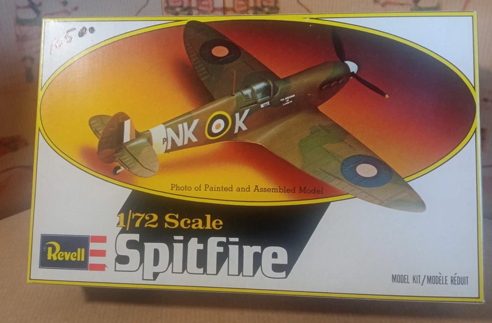 Revell Spitfire 1-72 - Immagine 1 di 1