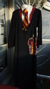 Harry Potter Gryffindor Hogwarts Fleece Blanket W/Sleeves - Picture 1 of 4