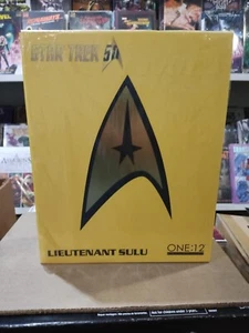 Mezco Toyz One:12 Star Trek Lieutenant Sulu 1/12th Action Figure NEW - Picture 1 of 6