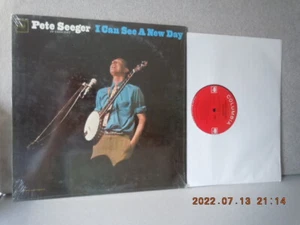SEEGER,PETE Vinyl lp...I CAN SEE A NEW DAY...COLUMBIA ...M-/VG++...'64 - Picture 1 of 2