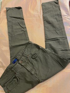 Pantalones Chinos de Zara para hombre | FASHIOLA.es