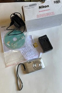 Nikon COOLPIX S3600 20.1MP 8x Digital Camera Tested & Working - Picture 1 of 7