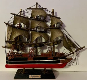 Vintage Flying Cloud 1857 Tall Clipper Schiffsmodell 12” x 14” Holz und Kunststoff - Bild 1 von 19