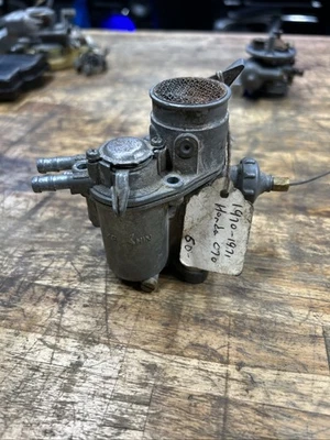 本田 Cub C70 1970 - 1971 碳纤维零件 — 第 1/4 张图片