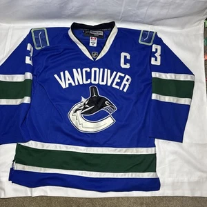 Vancouver Canucks Hockey Jersey Henrik Sedin Captain Embroider NHL Reebok 52 - Picture 1 of 12