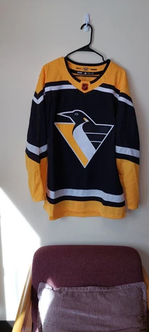 Pittsburgh Penguins Reverse Retro 2.0 Jersey Sz 52 (L) Excellent Condition Cover