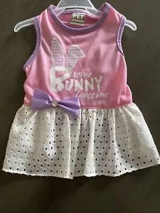 PET SPIRIT ROSA - ""SOME BUNNY LOVE ME"" FALDA OJAL VESTIDO DE PASCUA Cachorro/Perro PEQUEÑO - Imagen 1 de 1