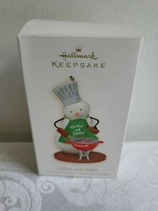 Hallmark 2008 GRILLIN’ AND CHILLIN’ Mint In Mint Box Keepsake Ornament - Picture 1 of 7