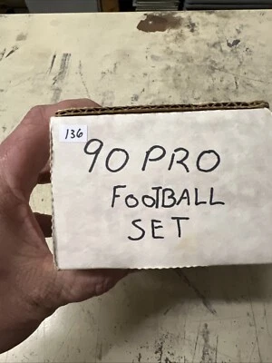 Conjunto de futebol profissional 1990 - Imagem 1 de 3