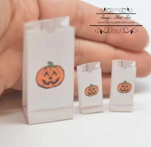 Bolsa de papel de Halloween en miniatura para casa de muñecas 1:12 AZ TIN1047 - Imagen 1 de 3