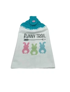 Easter Dishtowel Hanging Bunny Trail With Colored Bunnies at Bottom Crochet Top - Imagen 1 de 5