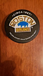 BOSTON BRUINS / MOLSON EXPORT HALL OF FAME PUCK CIRCA 1927 - Picture 1 of 2