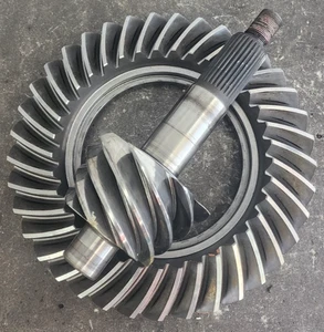 USED - Ford 9" 5.29 Gear Set - Ford 9 Inch - 529 - Free Shipping!!! - Picture 1 of 13