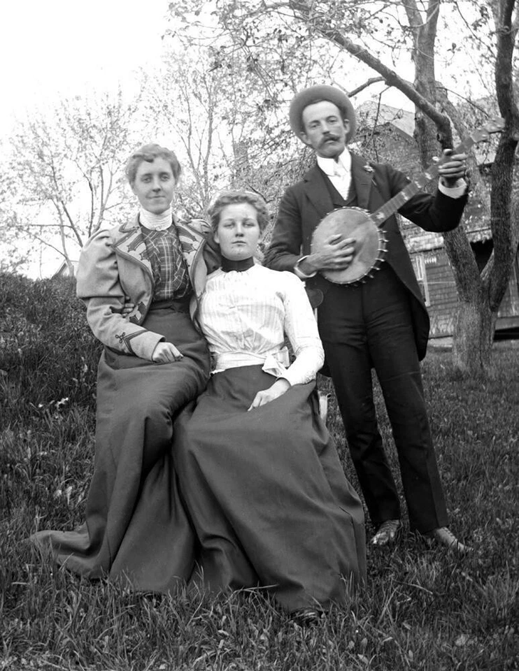 1890 Women & Banjo Player Lenox Massachusetts Poster Picture Photo Print 24x36 - Image 1 of 1