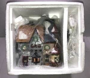 Department 56 North Pole "Tassy's Mittens & Hassel's Woolies" #5622~7 - Picture 1 of 2