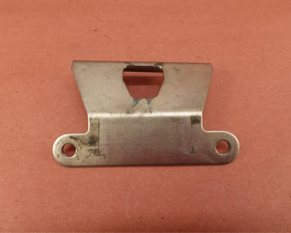 Soporte de montaje de permanencia señal de giro delantero Honda Shadow AERO 750 VT750C 2001-2006 Foto 1 de 4