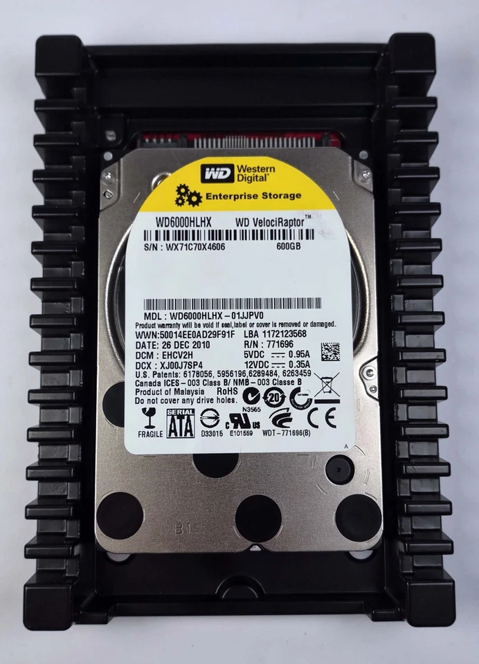 Western Digital VelociRaptor WD6000HLHX 600GB 3.5" IcePack Frame ALL SECTORS OK - Immagine 1 di 4