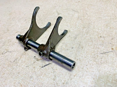 1992 HONDA SHADOW 1100 SHIFT FORKS & SHAFT - Image 1 of 2