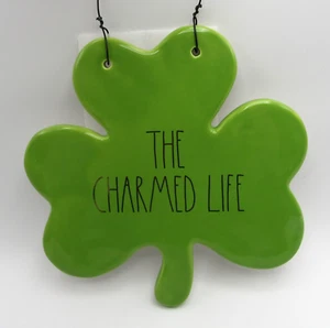 RAE DUNN ST PATRICK’S DAY KLEEBLATT KLEE ”THE CHARMED LIFE” KERAMIK WANDRELIEF - Bild 1 von 8