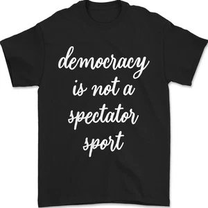Camiseta deportiva divertida unisex vintage retro Democracy is Not A Spectator - Imagen 1 de 9