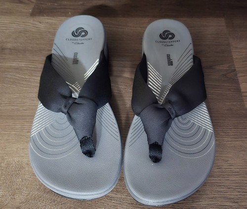 Sandali donna Clarks Arla Glison Cloudsteppers slip on tanga neri taglia:7