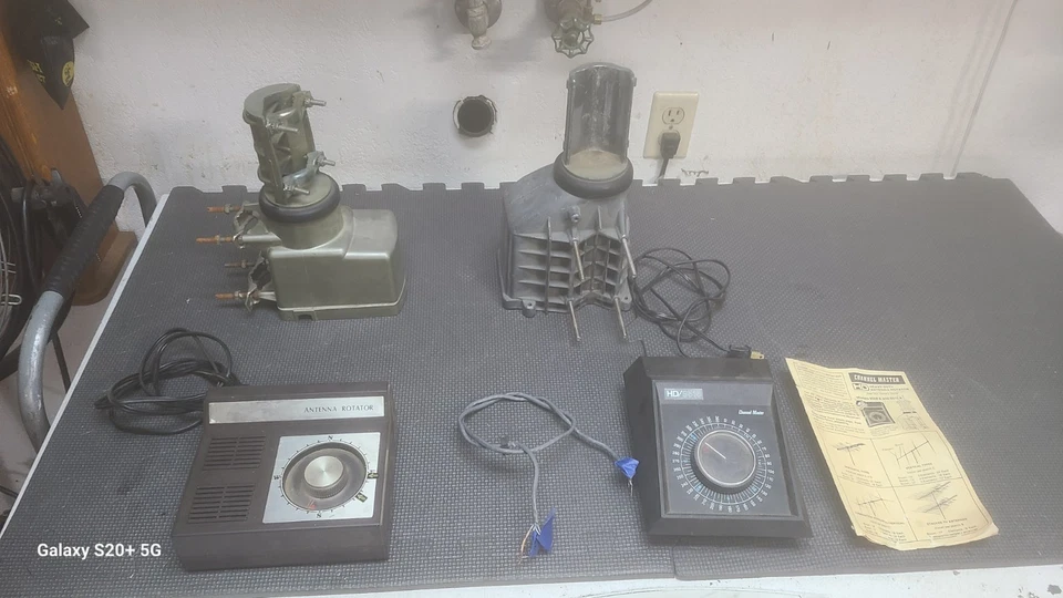 Channel Master HD/9515A业余无线电天线转子带额外零件请阅读  — 第 1/4 张图片