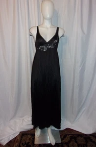 Camisón Lencería Vintage VANITY FAIR Borde Negro Largo Ranura Media TALLA S - Imagen 1 de 7