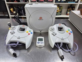 Sega Dreamcast Console Bundle