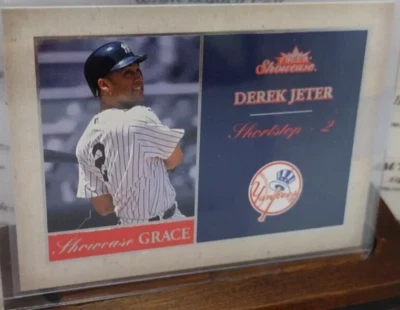 2004 Fleer Showcase  DEREK JETER Showcase Grace 2 of 20 - Image 1 of 2