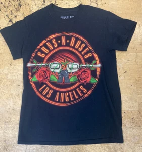 Rare Los Angeles GUNS N' ROSES T-SHIRT NOT IN THIS LIFETIME 2017 CONCERT TOUR S - Picture 1 of 9
