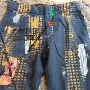 PANTALON HOMME VIVIENNE WESTWOOD 32 x 34 PANTALON PERSONNALISÉ PEINT MAIN PATCHÉ PUNKY - Photo 1/24