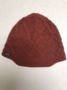 Patagonia Womens Beanie Winter Fleece Lined Knit Hat Cinder Red Small Bill