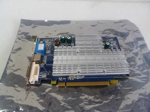 SAPPHIRE X1300 256M DDR PCI-E VGA/TVO/DVI-I GRAPHICS/VIDEO CARD - Picture 1 of 4