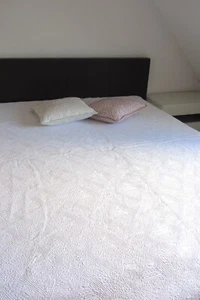 MADURA Bettüberwurf ~ Couvre lits ~ Landhausstil ~ 100% BW *220x235* - Bild 1 von 6