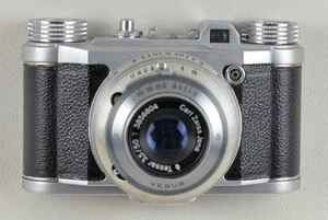 Eho-Altissa: Altix IV con Zeiss Tessar 3,5 50 mm - Foto 1 di 5