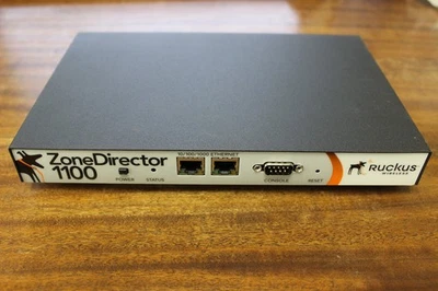 Ruckus Wireless Zone Director 1100, Nuevo, caja abierta con 3-Zone Flex 7372 WAPs Foto 1 de 4