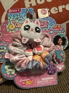 ScrunchMiez PRIM #1 Teal Cat Pink Hair Scrunchy Backpack Clip Toy Series 1 NEW - Picture 1 of 1