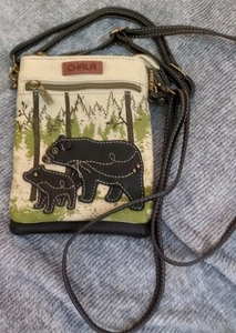 Kleine Chala Umhängetasche Schwarzbären Waldmotiv - Bild 1 von 10