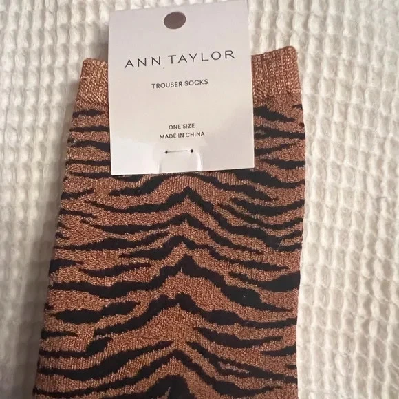 Calcetines Pantalón Ann Taylor Estampado Tigre Cobre Brillante Talla Única *NUEVO CON ETIQUETAS Foto 1 de 1