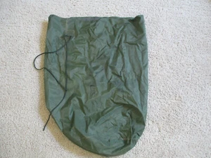 Borsa per bucato impermeabile per abbigliamento militare statunitense verde oliva - Foto 1 di 5
