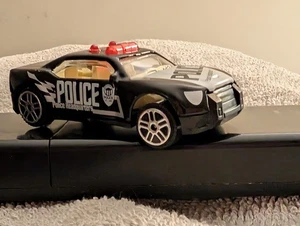 INCREÍBLE COCHE ESCUADRÓN CUARTEL GENERAL DE POLICÍA CON SIRENAS DOBLES ESCALA 1:64 NUEVO SIN CAJA NEGRO/CREMA - Imagen 1 de 16