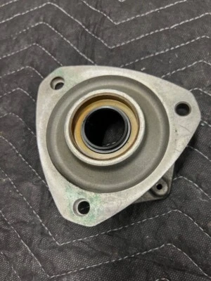 brida distribuidor ferrari 308 115571 soporte montaje Foto 1 de 3