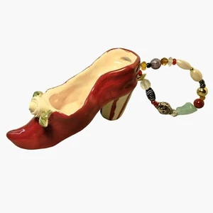 Perlen High Heal Schuh Ornament rot weiß Keramik Handarbeit Vintage - Bild 1 von 9