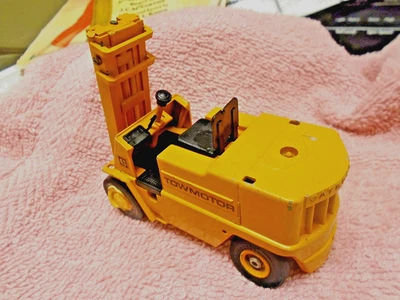 HORQUILLA-MOTOR REMOLQUE CATERPILLAR. Modelo diecast de Gesha W. Alemania Foto 1 de 4