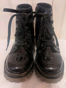 Steve Madden STEVIE Girls Kids JPlayy Patent Glitter Boots Shoes Size 3 US EUC - Picture 1 of 9