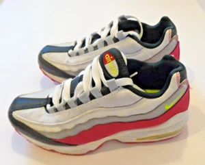 NIKE Air Max 95 Running Anthracite Volt Pink Shoes - Youth Size 6 - 905348 029 - Picture 1 of 9