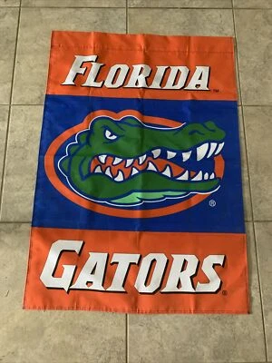 Bandera Casa Gators Universidad de Florida Foto 1 de 4
