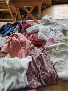 Mädchen Bekleidungspaket Div. Teile gut erhalten Größe 62/68 - Bild 1 von 8